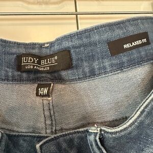 Judy Blue Women's Boyfriend Jeans in Classic Blue